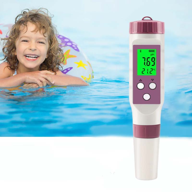 AquaSense Pro - Intelligenter Poolwasser-Analysator