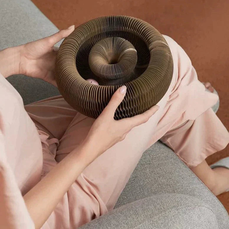 PurrfectScratch Katzenspielzeug