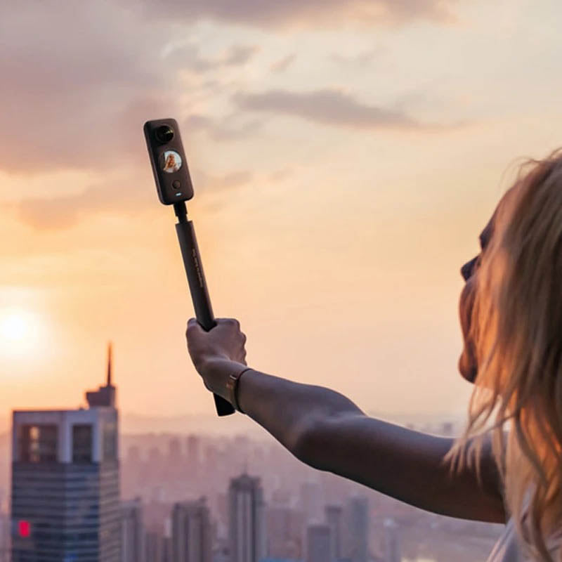 Unsichtbarer Selfie-Stick aus Kohlefaser