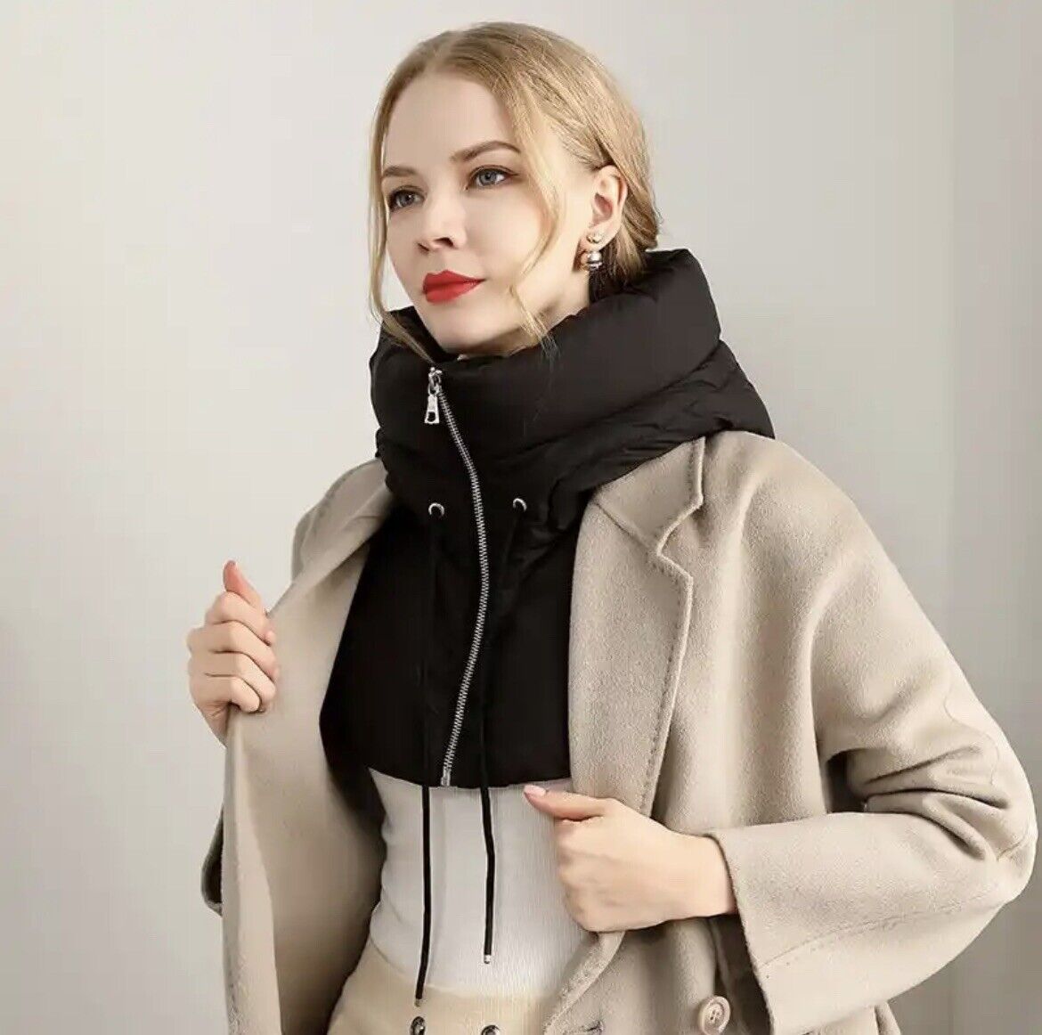 Kuscheliger Kapuzenschal - Warmes Winter-Accessoire