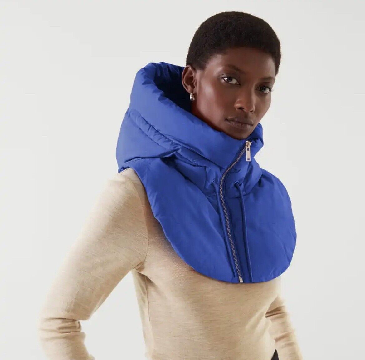 Kuscheliger Kapuzenschal - Warmes Winter-Accessoire