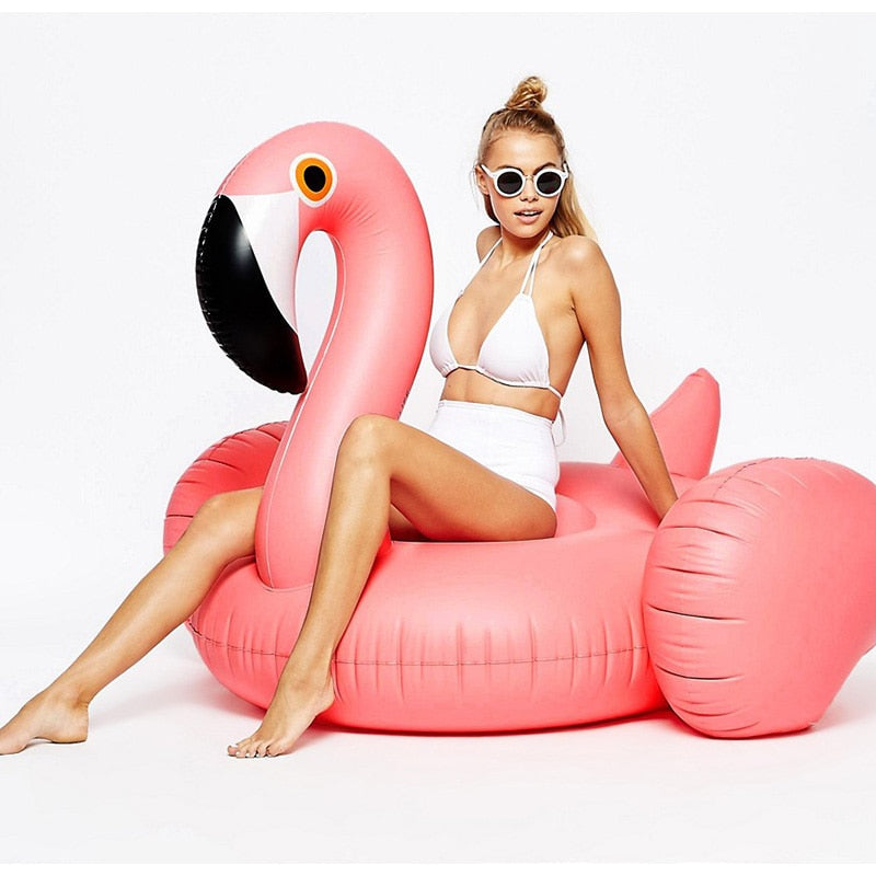 Pool-Schwimmer mit Flamingo & Einhorn-Thema
