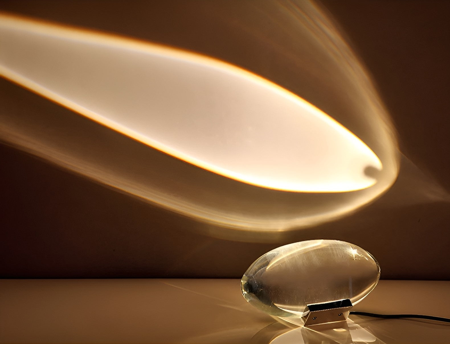 SkyGlow Prisma-Lampe - Magische Kristall-Lampe für Heimdekoration