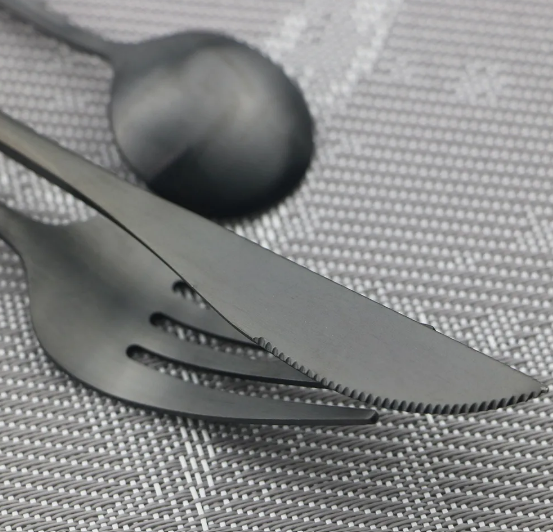 LuxeTable Wesentliche - 36-teiliges Besteckset aus Edelstahl