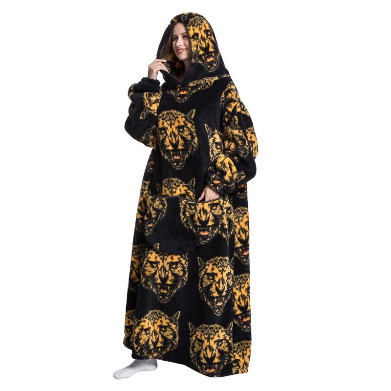 Riesige Cartoon-Hoodie-Decke