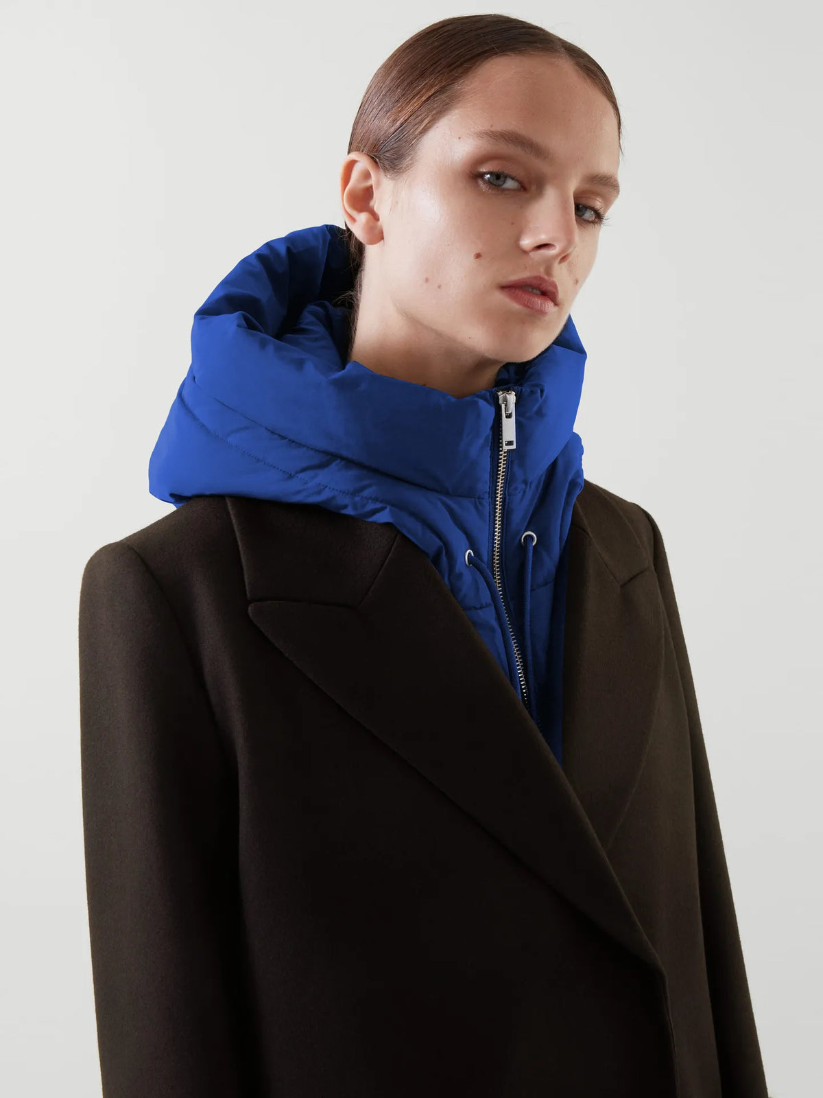 Kuscheliger Kapuzenschal - Warmes Winter-Accessoire