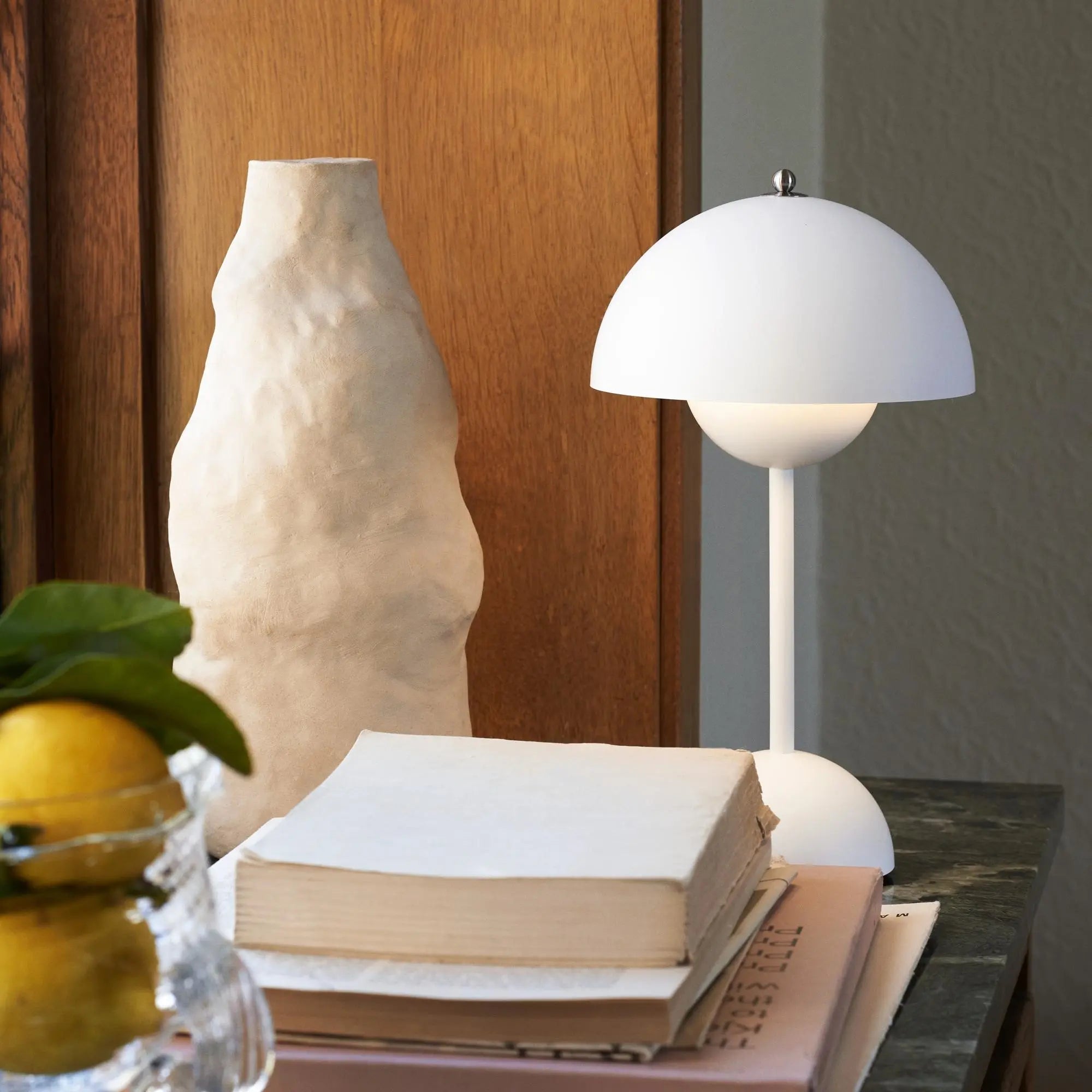 RadiantGlow LED-Lampe