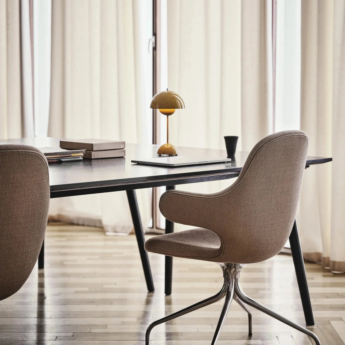 RadiantGlow LED-Lampe