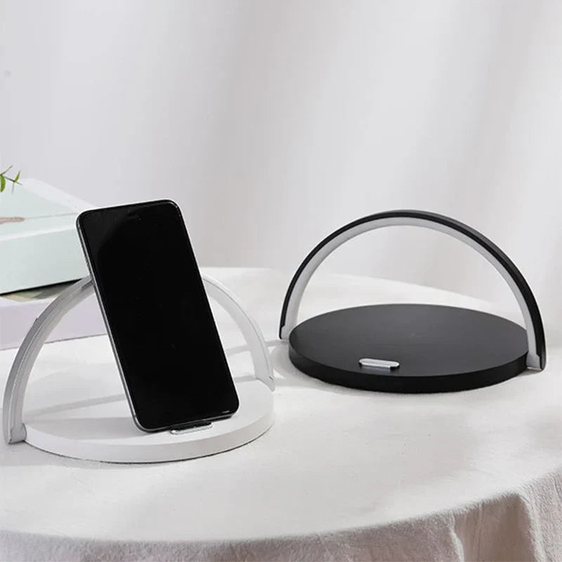 GlowCharge Trio - Kabelloses Ladegerät mit Telefonhalterung und LED-Licht