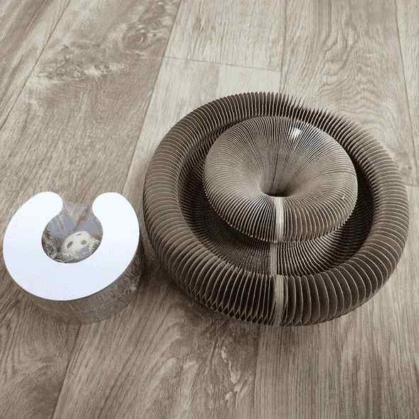 PurrfectScratch Katzenspielzeug