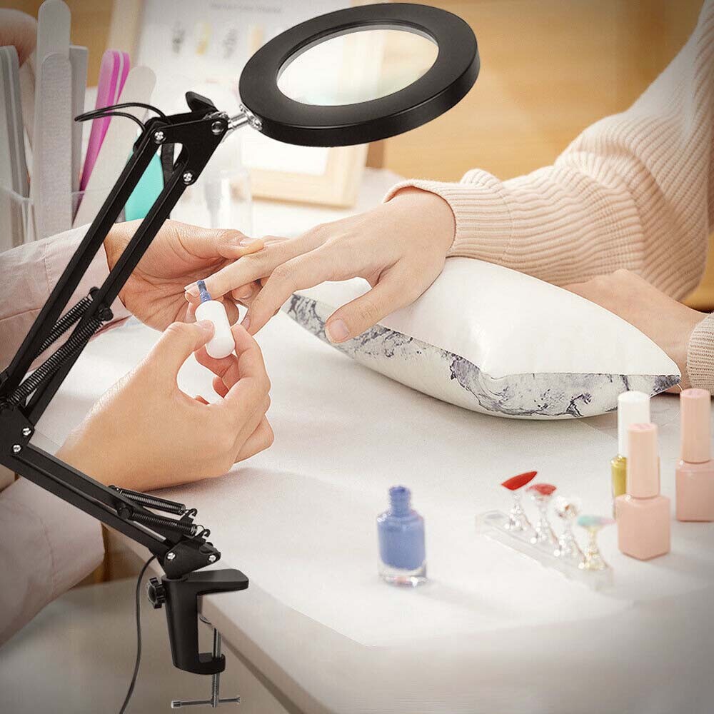 SharpView – Lupe mit Beleuchtung