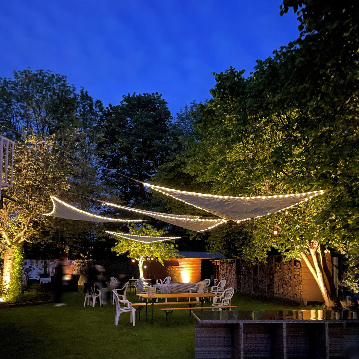 GlowShade Triangle - LED-Sonnensegel