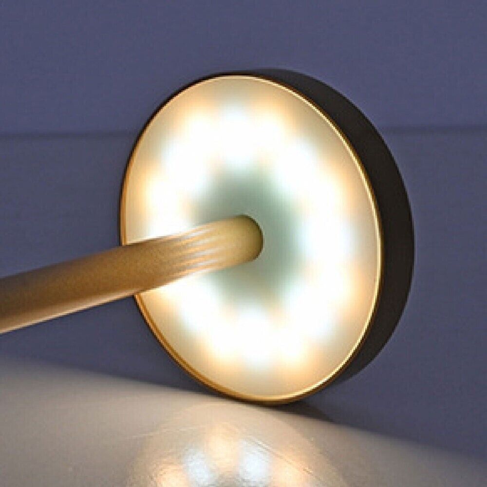 SoftRay – Verstellbare Schreibtischleuchte