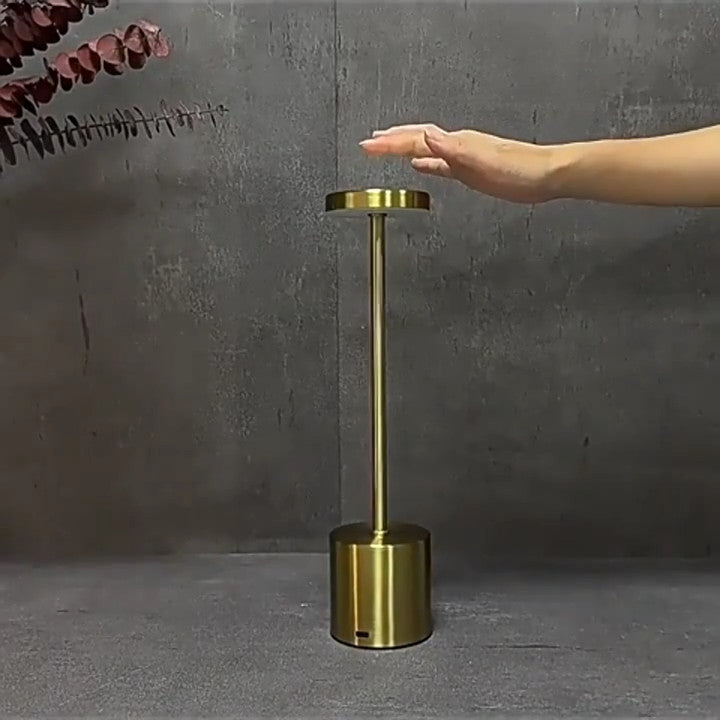 SoftRay – Verstellbare Schreibtischleuchte