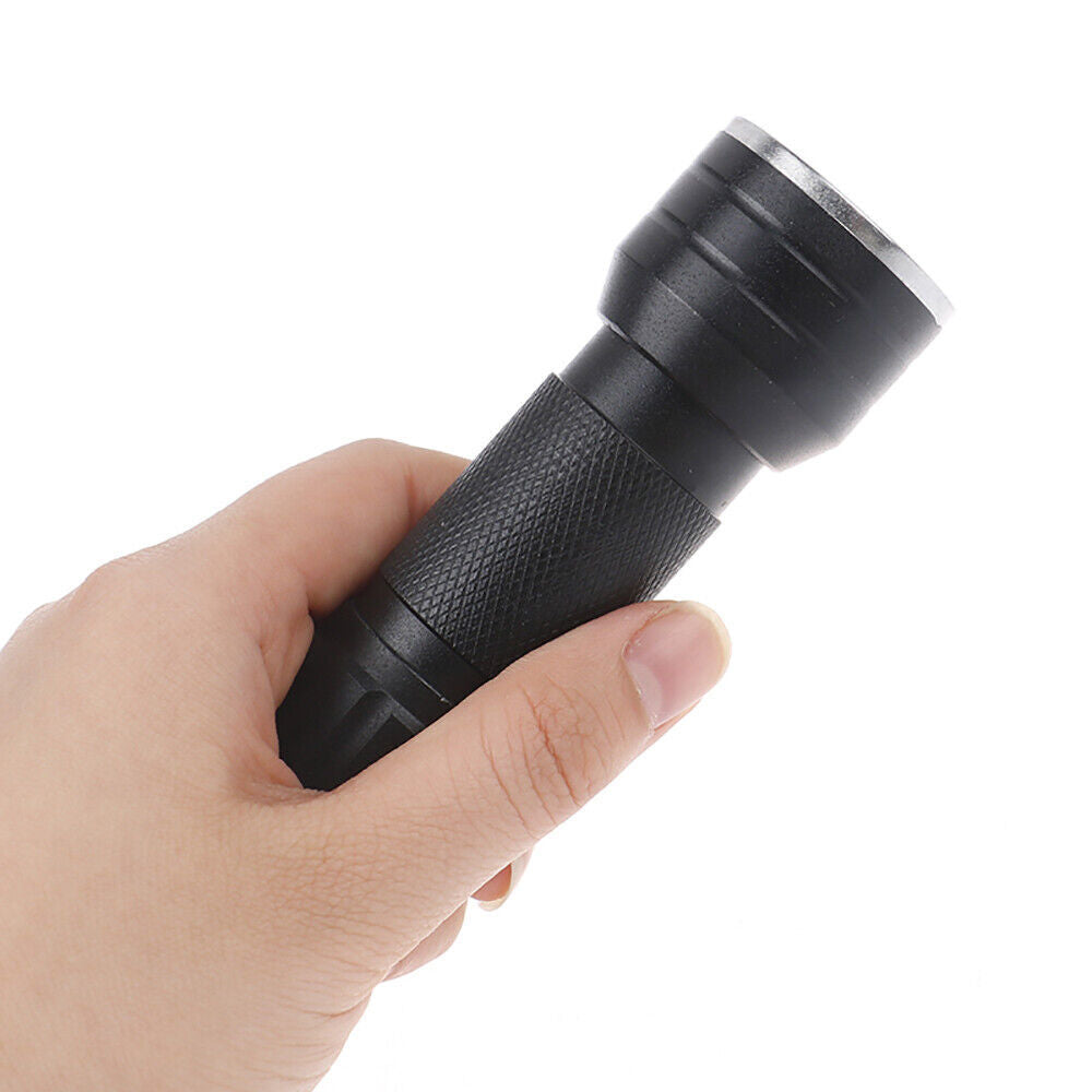 BrightPaw 21LED – UV-Taschenlampe zur Erkennung von Flecken von Haustieren