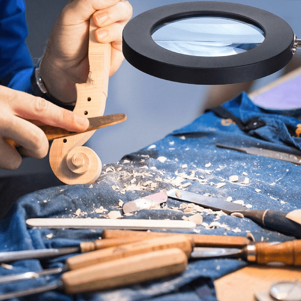 SharpView – Lupe mit Beleuchtung