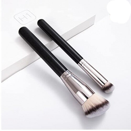 Brushae – Make-up-Pinsel für Foundation und Concealer