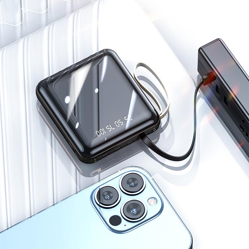 ChargeEase Pro - Schnelllade-Powerbank mit integrierten Kabeln